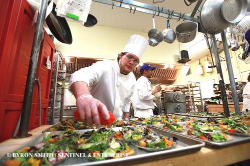 <img:http://fake.swedma.com/stuff/Chef_Wan.jpg?x=500&y=333:>