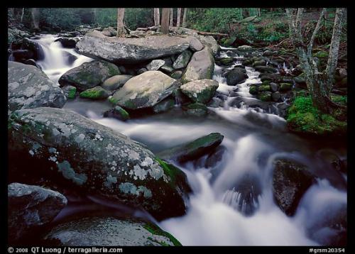 <img500*358:stuff/Waterfalls_are_so_cool.jpg>