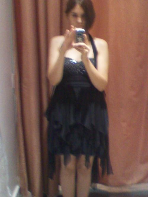 <img500*666:stuff/i_want_this_dress%21%21%21.jpg>