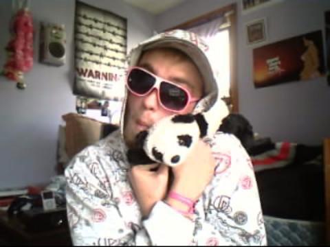 <img0*360:stuff/mee_with_my_panda_haaa.jpg>