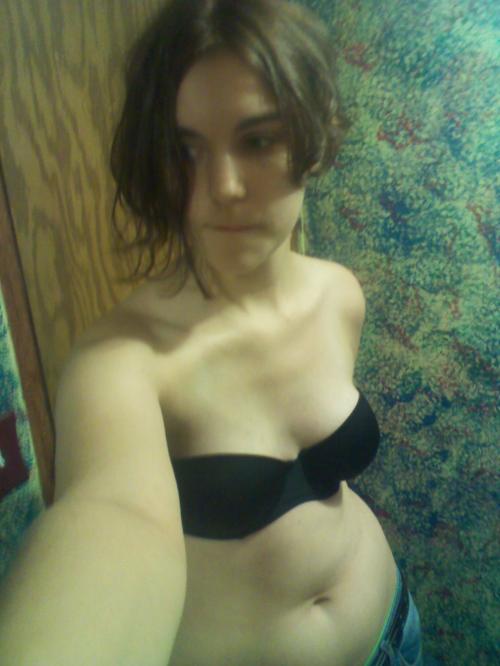 <img500*666:stuff/new_hair_new_me.jpg>